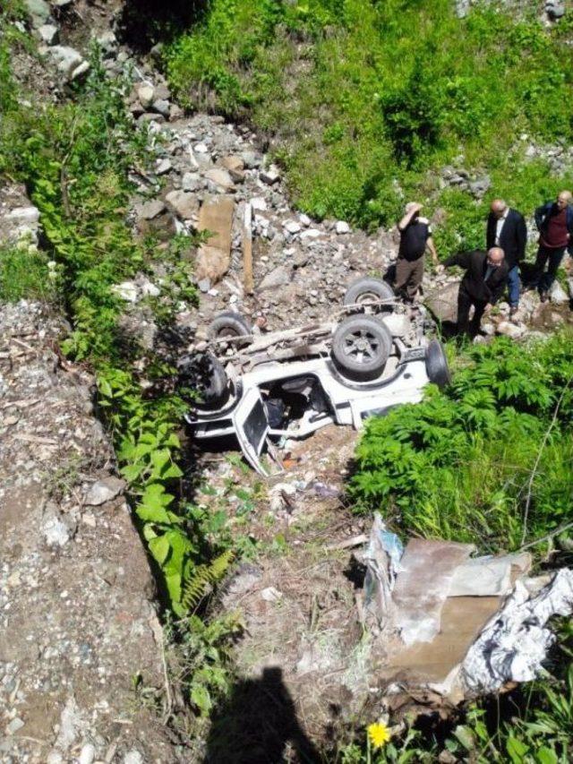 Giresun’da Trafik Kazası: 1 Ölü, 1 Yaralı