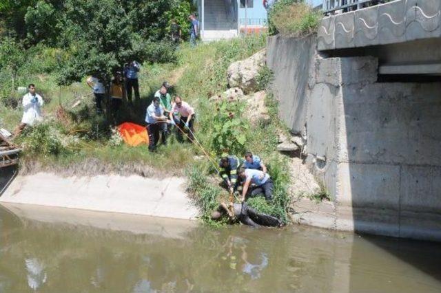 Eskişehir'de Sulama Kanalında Elleri Bağlı Erkek Cesedi Bulundu