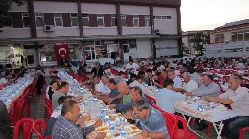 Chp Yenice İl&ccedil;e &Ouml;rg&uuml;t&uuml; İftar Yemeği D&uuml;zenledi
