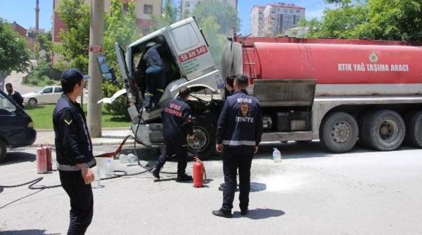 Park Halindeki Tankerin Motoru Yandı