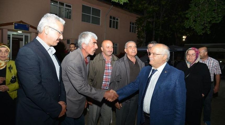 Şehit Aileleri Derneğinden Semazen G&ouml;sterili İftar