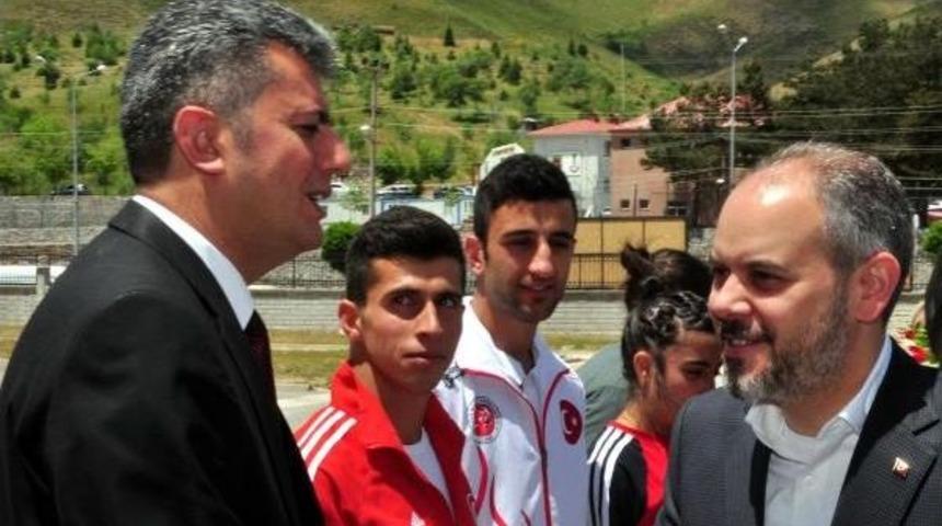 Gen&ccedil;lik Ve Spor Bakanı Kılı&ccedil; Bitlis'te