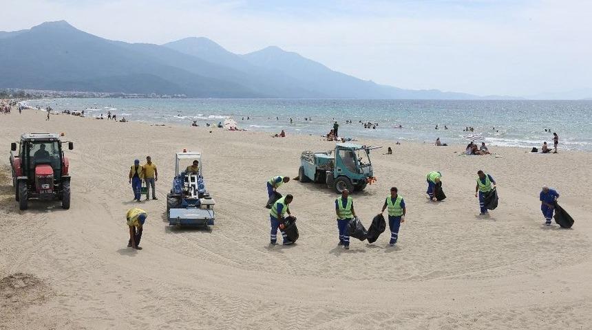 Ada Sahilleri Bayrama Hazırlanıyor