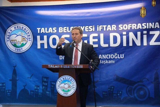 Talas Belediyesi İlçe Yöneticilerini İftarda Buluşturdu 2