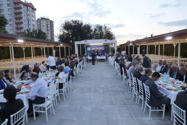 Talas Belediyesi İlçe Yöneticilerini İftarda Buluşturdu 3