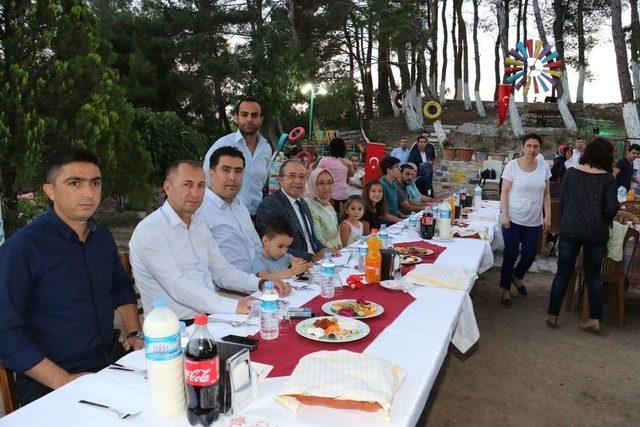 Soma&rsquo;daki B&uuml;y&uuml;kşehir Personeli İftarda Buluştu 1