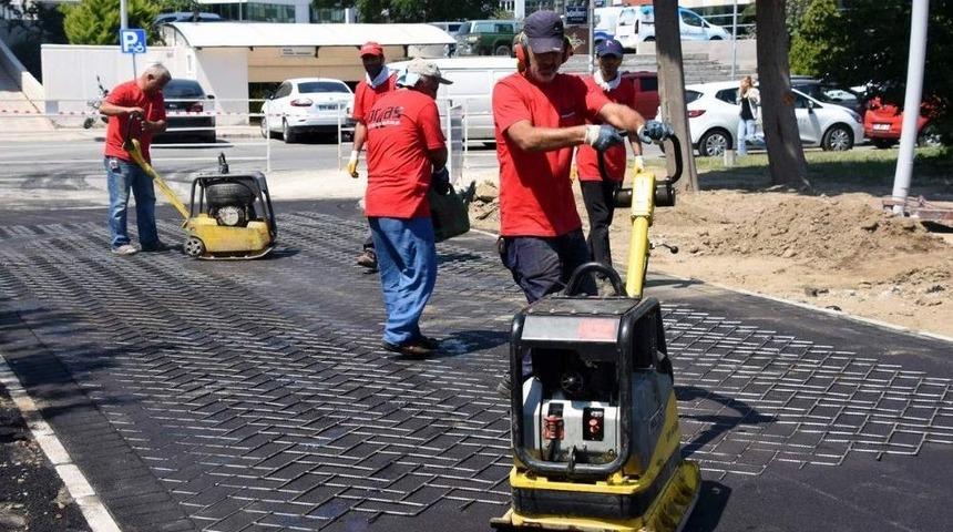 Sebastian Sahil Bandına Renkli Asfalt