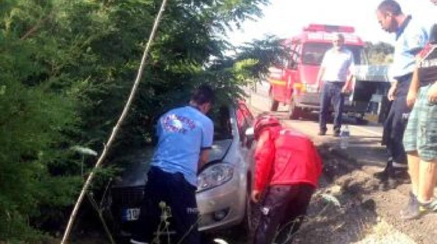 G&ouml;me&ccedil;&rsquo;te Ara&ccedil; Şarampole U&ccedil;tu