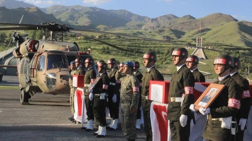 Şehitler T&ouml;renle Memleketlerine Uğurlandı