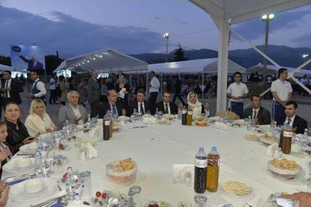 Demirel I&ccedil;in Mezarında Anma (3) 2