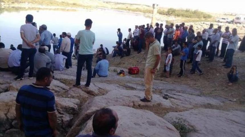 Malabadi Çayı'na Düşen Genç Boğuldu