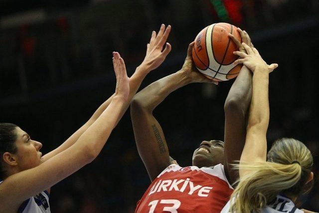 A Milli Kadın Basketbol Takımı Çeyrek Finalde 2