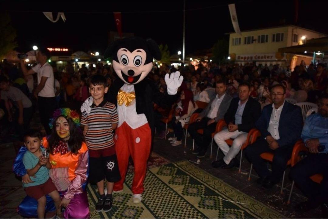 &Ccedil;an Belediyesinden &Ccedil;ocuklara Tatil Hediyesi