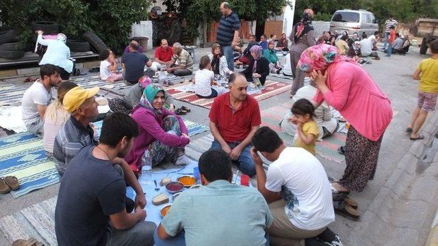 Köydeki Ramazan Geleneklerini Şehirde Yaşatıyorlar