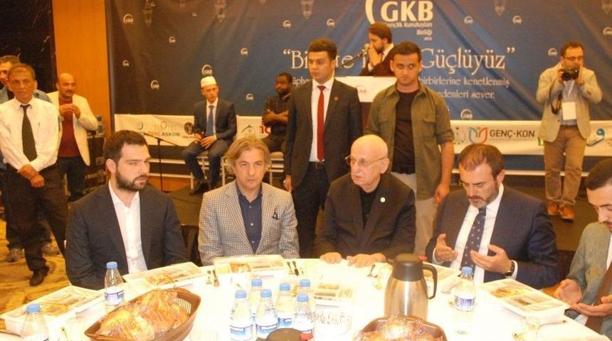 Tbmm Başkanı Kahraman, Gen&ccedil;lik Kuruluşları Birliği Sahuruna Katıldı