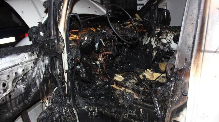 Aydın&rsquo;da Ara&ccedil; Kundaklama Olayı