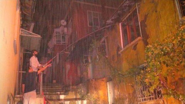 Kullanılmayan Boş Bina Yakıldı 1