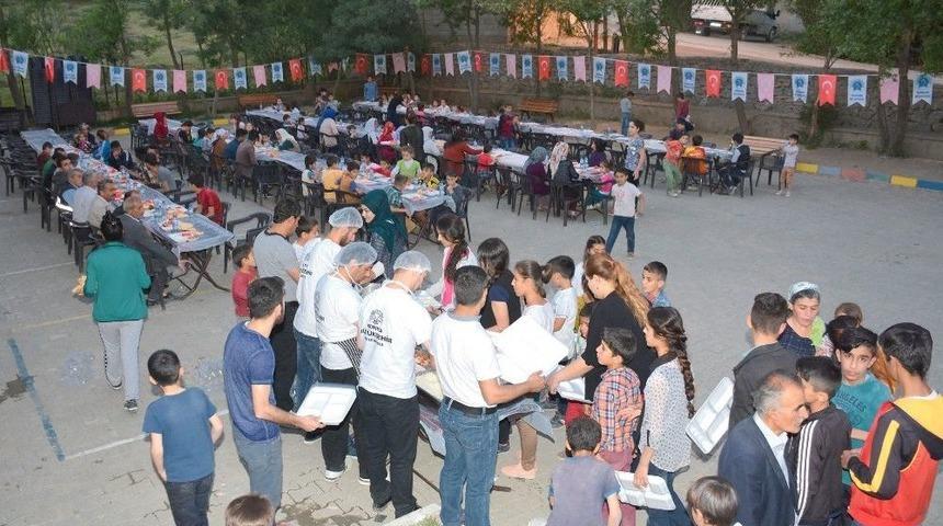 Konya&rsquo;dan Hakkari&rsquo;ye Kardeşlik Sofrası