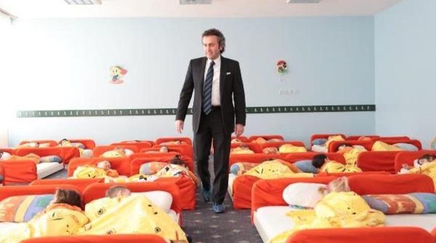 Bu Fabrikada &Ccedil;alışan Annelerin &Ccedil;ocuk Bakımı Derdi Yok