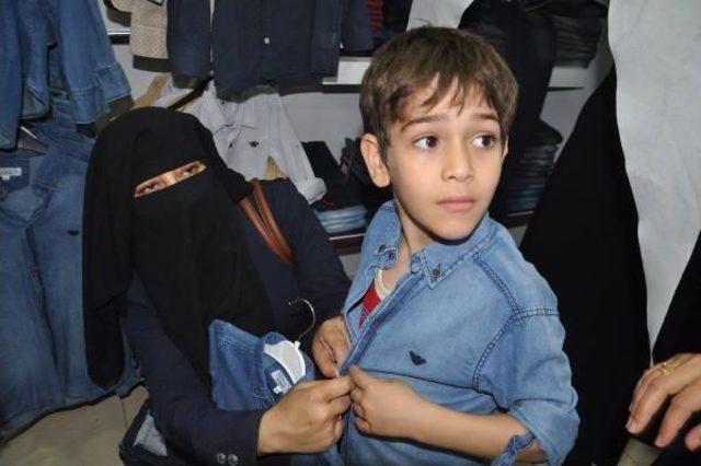 Suriyeli Yetim Çocuklara Bayramlık Kıyafet Yardımı 1