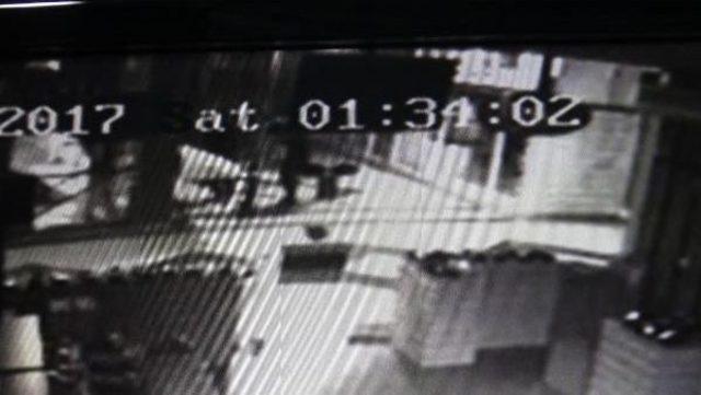 Kahraman G&uuml;venlik G&ouml;revlisi 600 Bin Lirayı Kurtardı 1