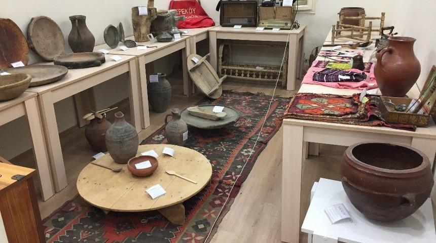 Ge&ccedil;mişten Geleceğe 300 Yıllık Eşyalar M&uuml;zesi