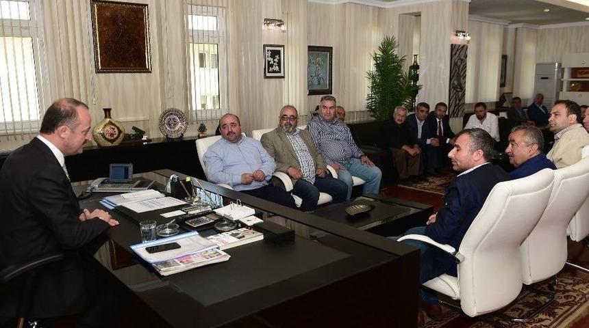 Mahalle Sakinlerinden Akg&uuml;l&rsquo;e Teşekk&uuml;r Ziyareti