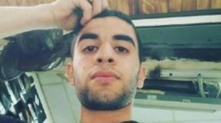 'babalar G&uuml;n&uuml;'ne Babasını &Ouml;ld&uuml;rd&uuml;