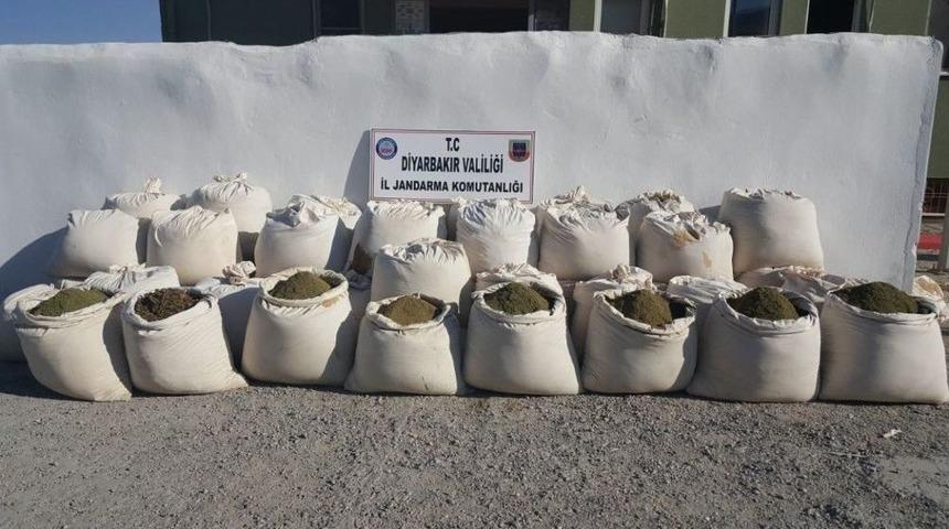 Diyarbakır&rsquo;da &lsquo;bayrak-54&rsquo; Operasyonu S&uuml;r&uuml;yor