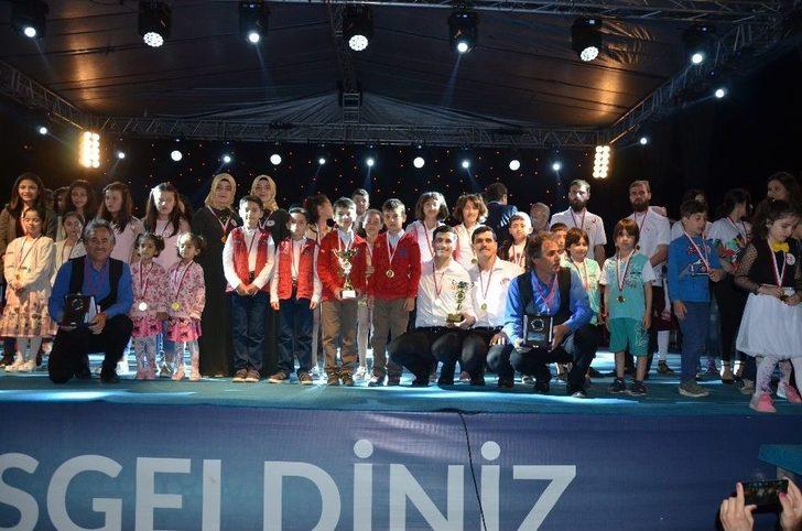 En Benzer İkizler Yarıştı G5