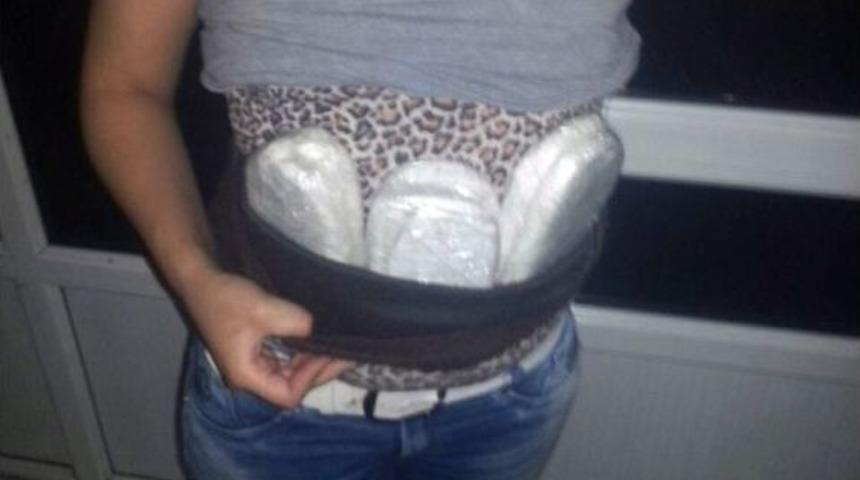 Karnına Esrar Sarıp Hamile S&uuml;s&uuml; Veren Kadın Tutuklandı