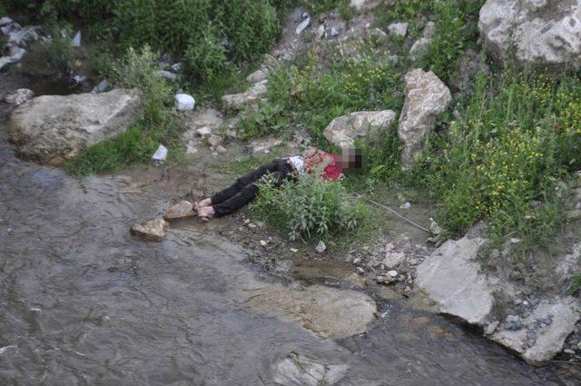 Madde Bağımlısı Gencin Derede Ölüm Kalım Savaşı