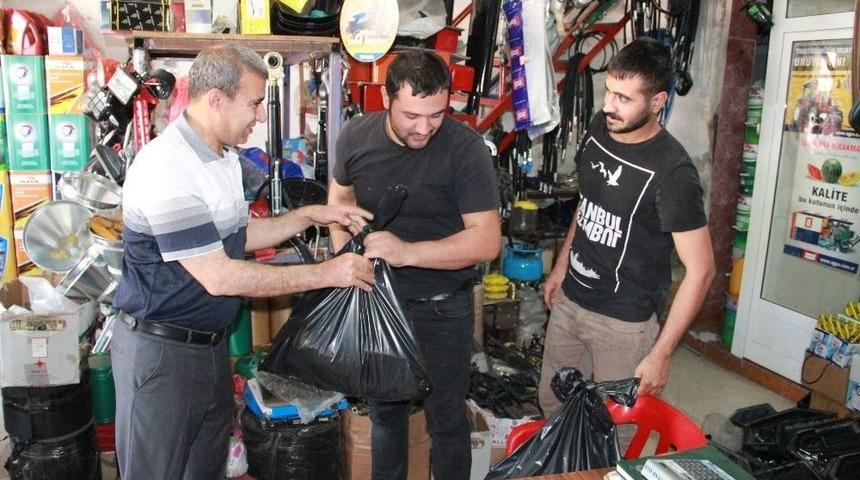 Sanayi Esnafına 500 Gıda Paketi Dağıtıldı