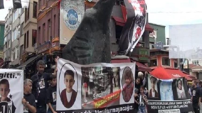 Sancaktepe'deki Trafik Kazasında &Ouml;len &Ccedil;ocukların Aileleri: Adalet Istiyoruz