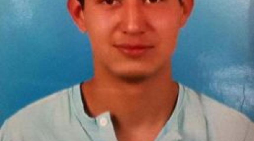 Nezarethanede Kendini Astı (2)