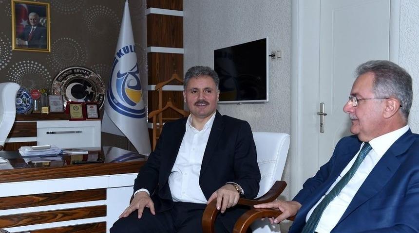 Başkan &Ccedil;akır Kuluncaklılarla İftarda Bir Araya Geldi