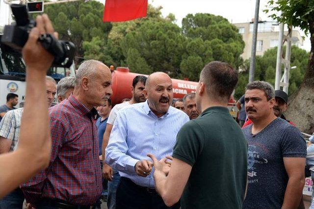 Belediye Görevlileri Arasındaki Atatürk Takı Tartışması Arbedeye Döndü