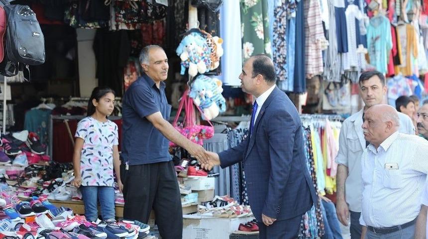 Başkan &Ccedil;ift&ccedil;i Tarihi B&ouml;lgelerdeki Esnafı Ziyaret Etti