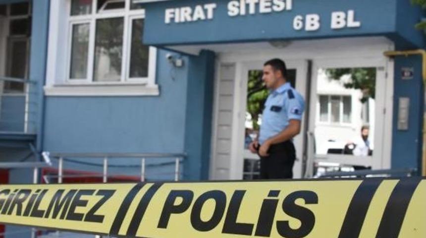 Dedesini Ve Babaannesini &Ouml;ld&uuml;rd&uuml;, Halasını Ve Kuzenini Yaraladı