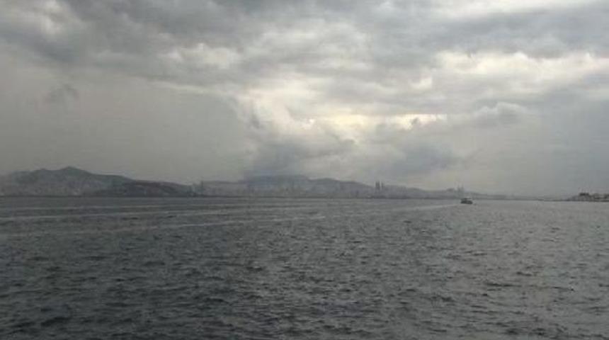 Yağmur Bulutları Altında İstanbul