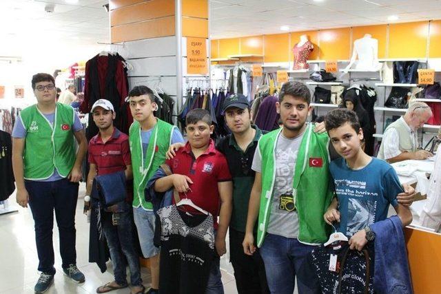 Dörtyol’da 60 Suriyeli Yetim Giydirildi 1
