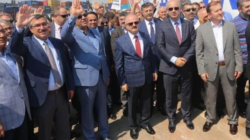 Yardım Gemisi, T&ouml;renle Gazze'ye Uğurlandı