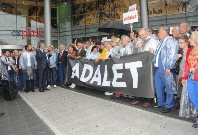 Eskişehir'de Yağmur Altında 'adalet' Yürüyüşü