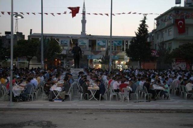 İstanbul dan Suru&ccedil; a Uzanan Iftar Sofrası 3