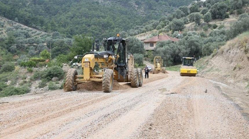 Arapapıştı Kanyonu Yolunu Yeniliyor