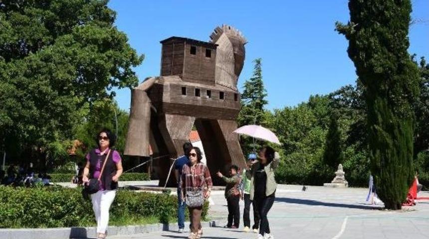 Truva'ya Uzak Doğulu Turist Ilgisi