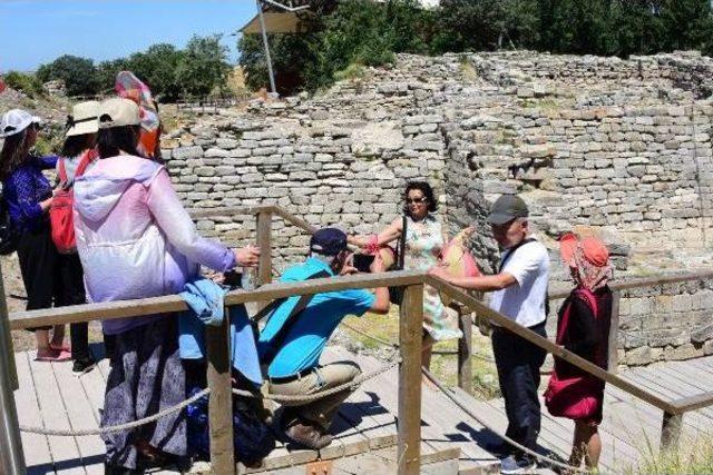 Truva'ya Uzak Doğulu Turist Ilgisi