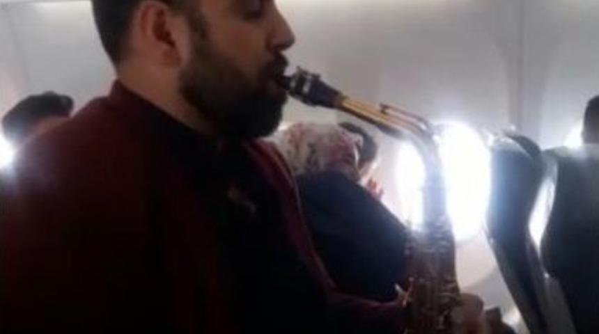 Y&uuml;ksekova U&ccedil;ağında M&uuml;zik Resitali