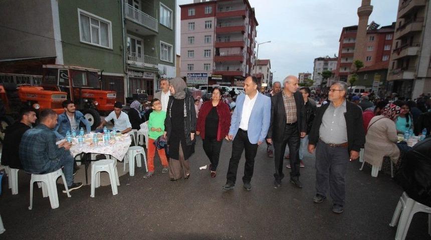 Beyşehir&rsquo;de Mahalle İftarlarında Mehter Coşkusu