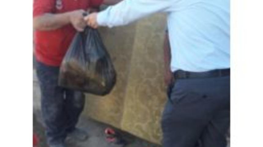 Patnos&rsquo;ta Dar Gelirli 200 Aileye Gıda Paketi Dağıtıldı